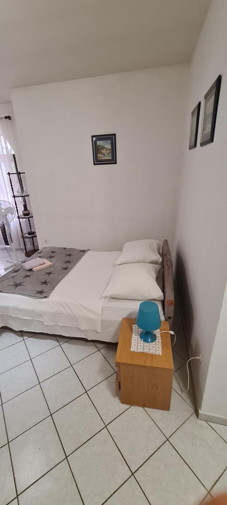 Apartments Hugo Malinska Pokoj fotografie