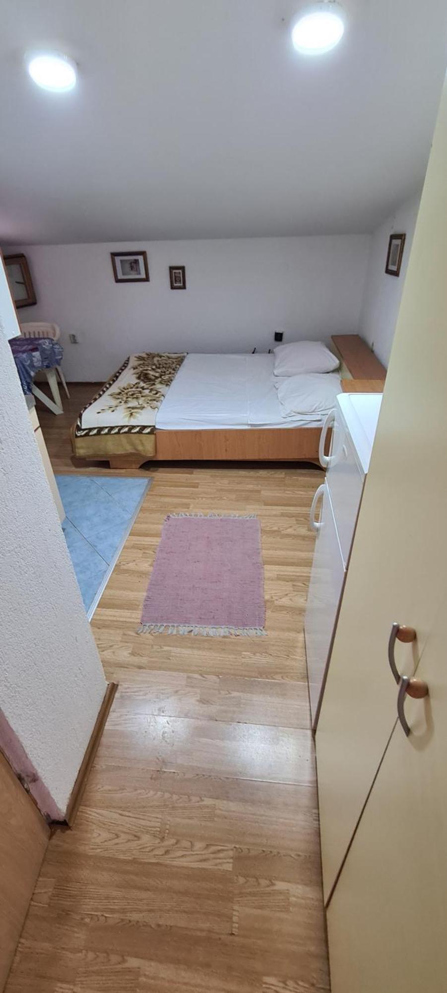 Apartments Hugo Malinska Pokoj fotografie