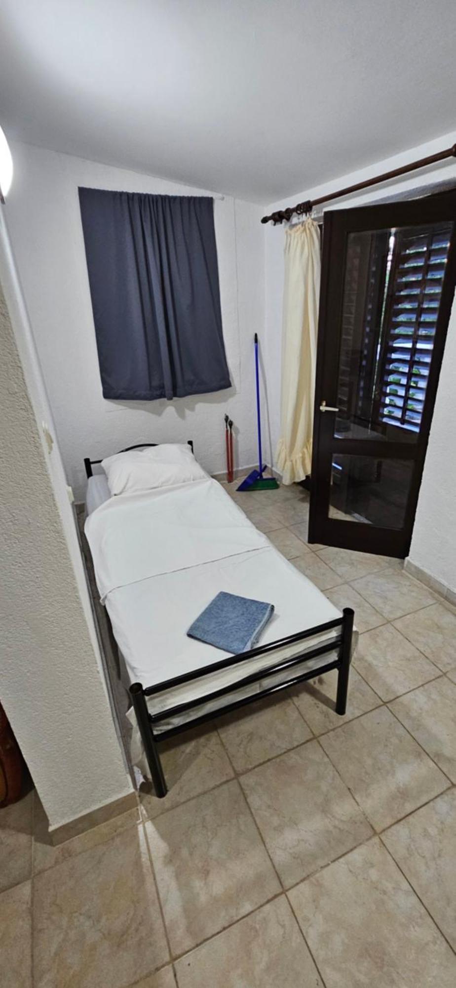 Apartments Hugo Malinska Pokoj fotografie